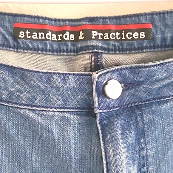 Standards & Practices Wide Leg Cropped Jeans Size 22 Medium Wash Raw Hem - Picture 3 of 16